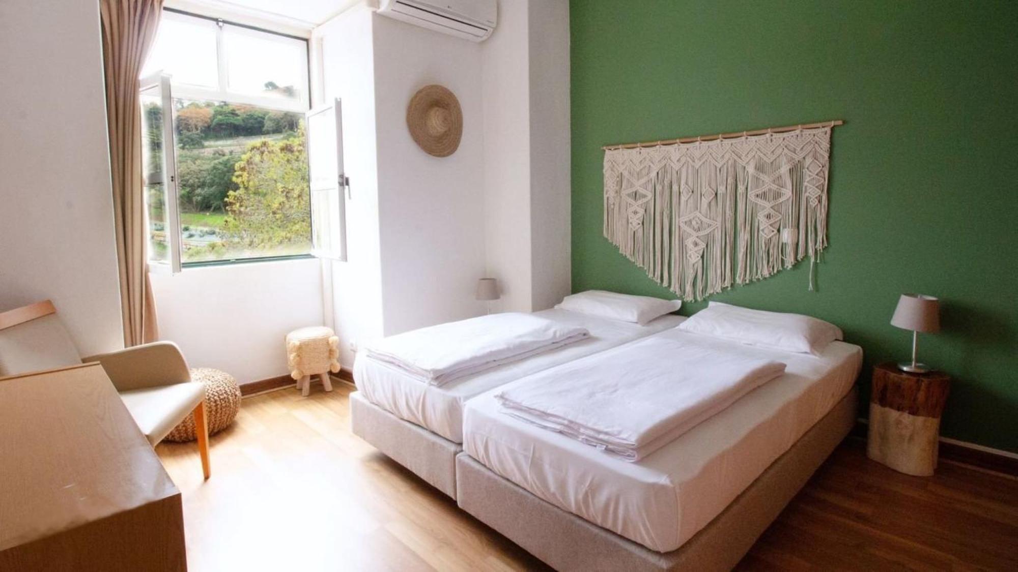 Wot Sintra Sarrazola Hotel Colares Exterior photo